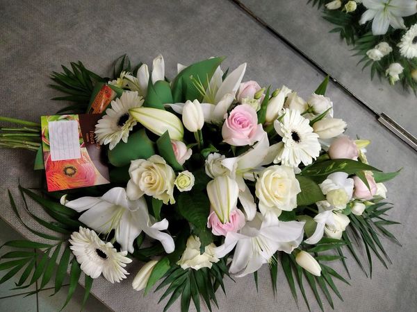 Gerbe piqu&eacute;e rose et blanc