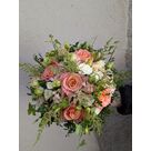 Bouquet de la mari&eacute;e dans le th&egrave;me champ&ecirc;tre