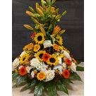 Composition florale en livraison sur un lieu de c&eacute;r&eacute;monie