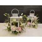 D&eacute;coration original en fleurs coup&eacute;es et fleurs s&eacute;ch&eacute;es