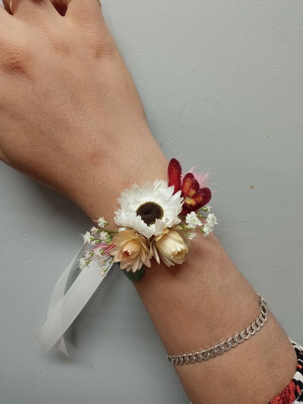 Bracelet de t&eacute;moin en fleurs s&eacute;ch&eacute;es