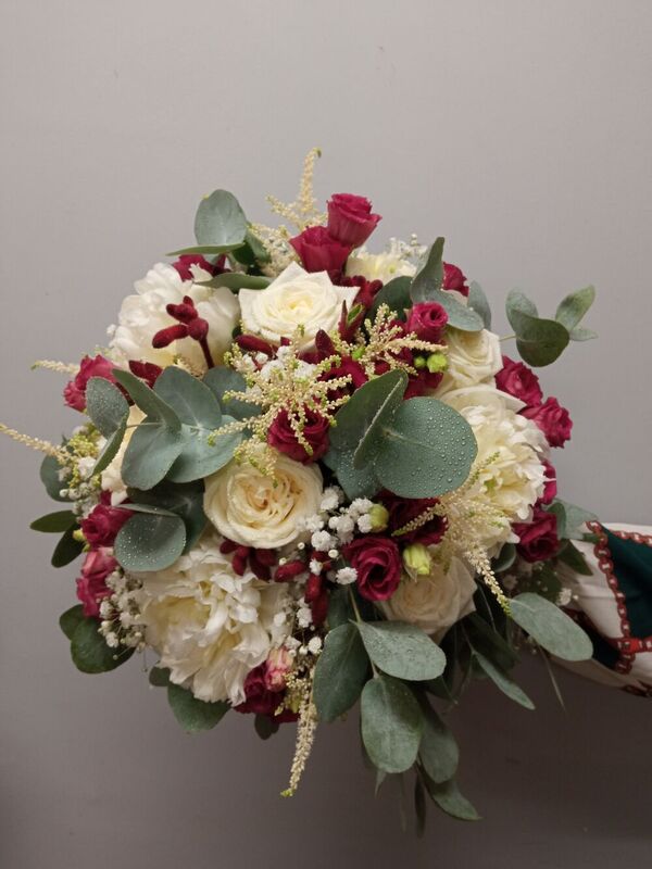 Bouquet de mari&eacute; ton rouge et blanc