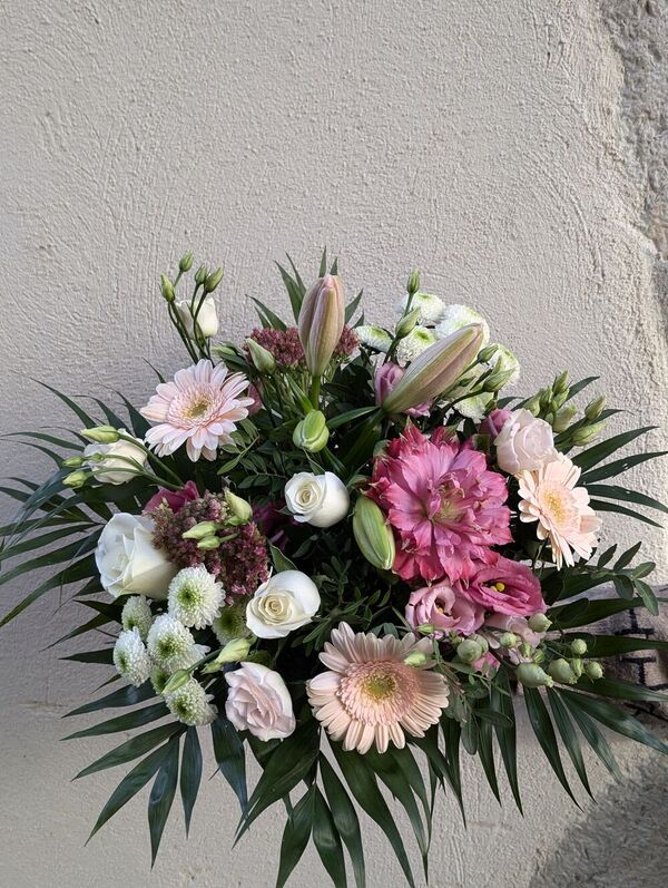 Bouquet de fleurs coup&eacute;es